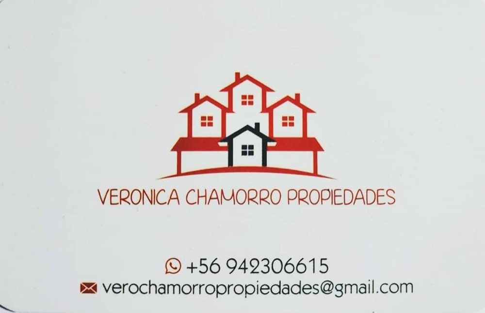 Tarjeta de presentación de Verónica Chamorro Propiedades
